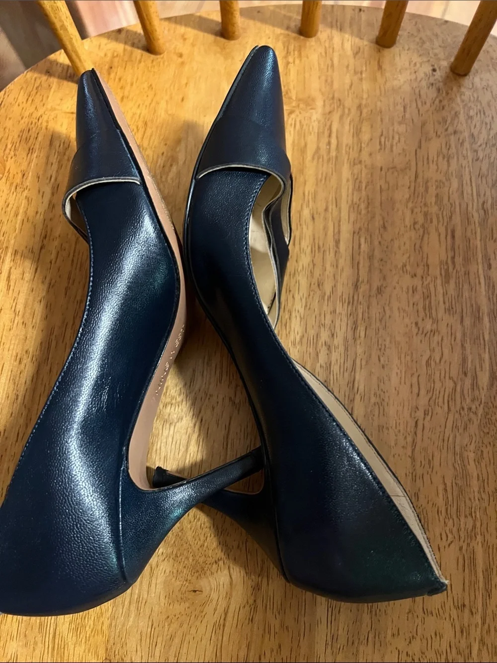 Nine West Black Pointed-Toe Cross-Strap Pumps 6.5